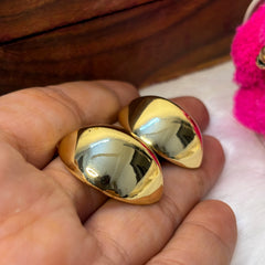 Celina Curvy Anti Tarnish Golden Studs