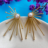 Golden Radiance Pearl Earrings