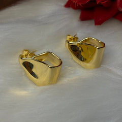 Dented Dainty Golden Earrings