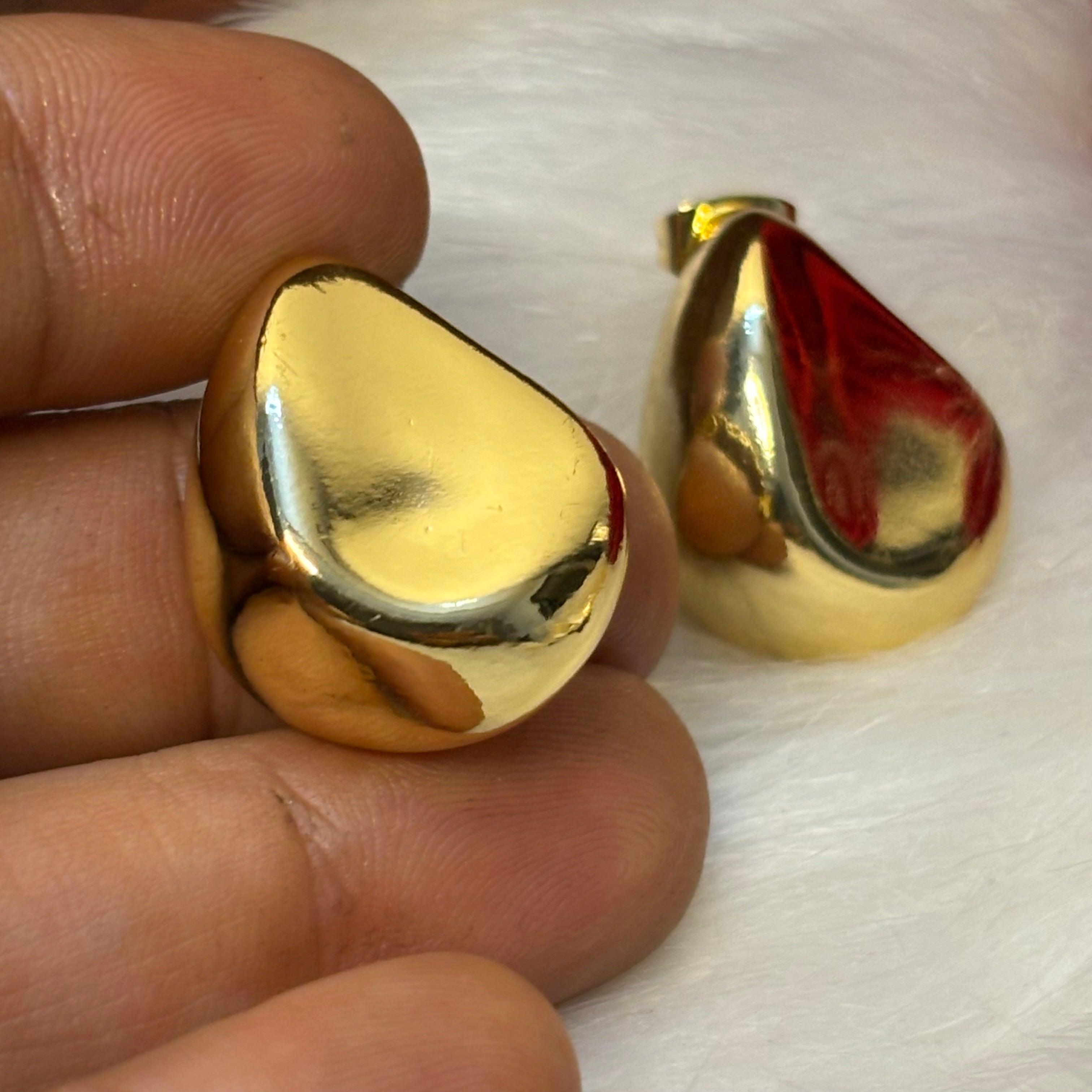 Golden Curve Office Earrings