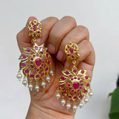 Aashvi: Regal Jadau Bloom Earrings