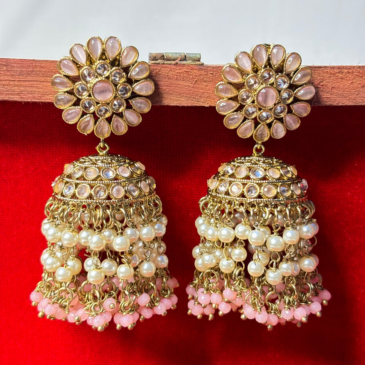 Suraiyya Kundan Jhumki