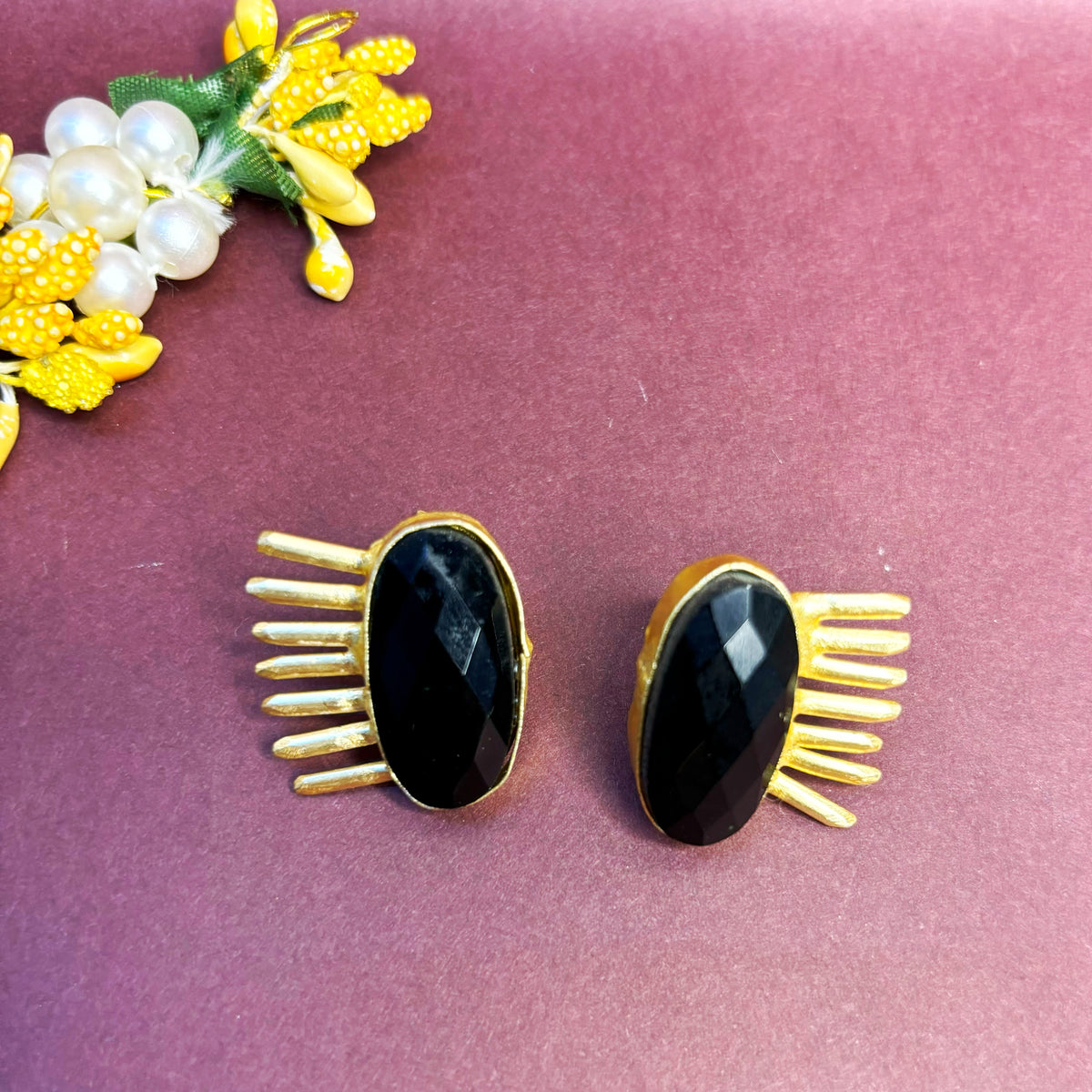 Black Radiance Studs 🖤✨