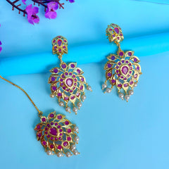 Mehtab: Royal Fuchsia Leaf Maangtika Set