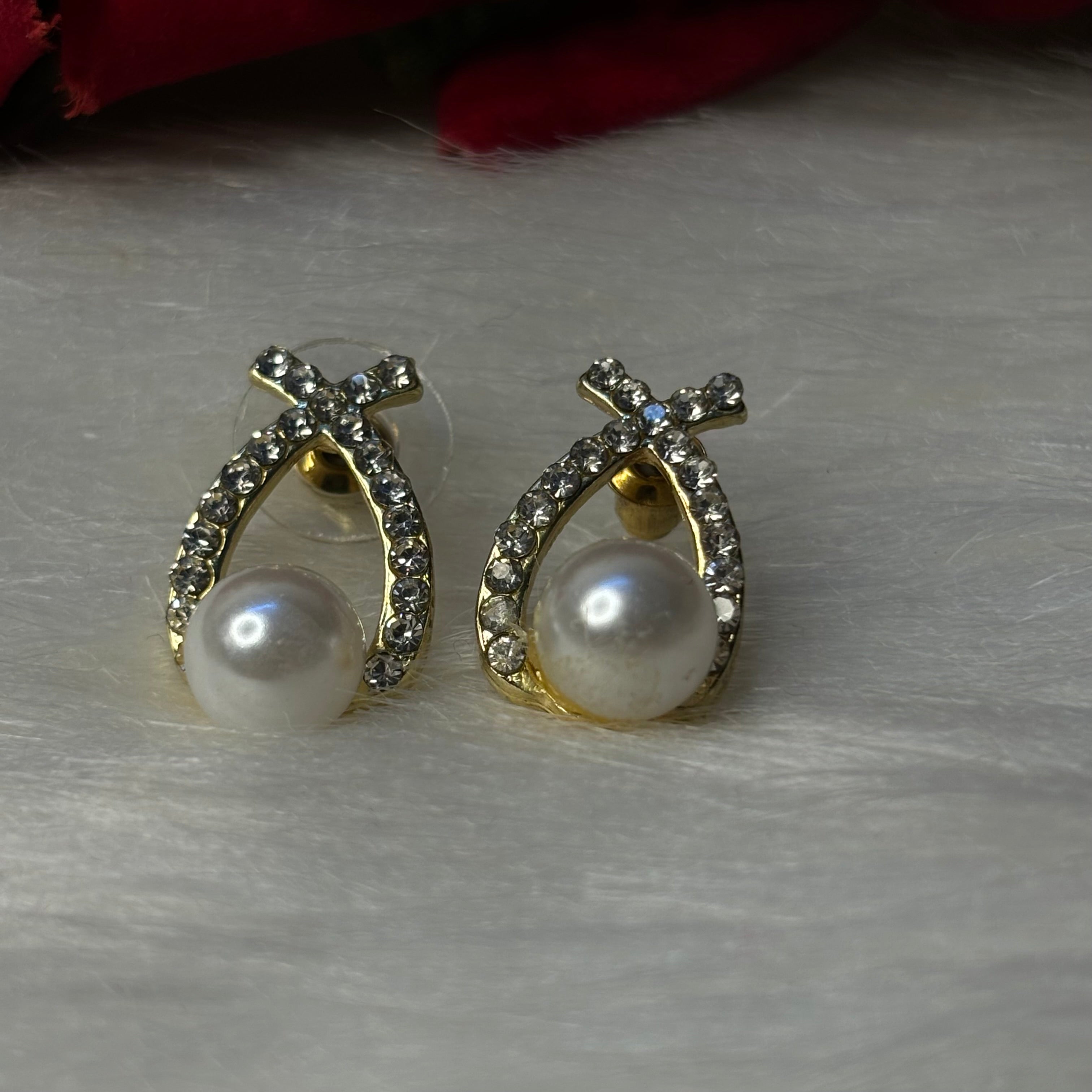 Pearl Wishbone Crystal Earring